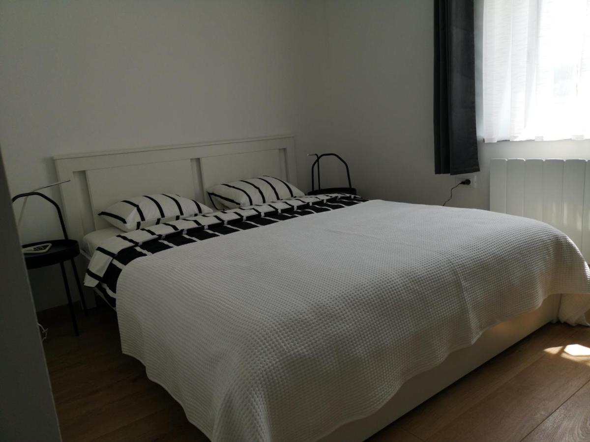 Mega Hostel Krapina Buitenkant foto